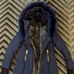 NICOLE BENISTI SOLDEN QUILTED DOWN COAT IN NAVY WITH BLUE FUR